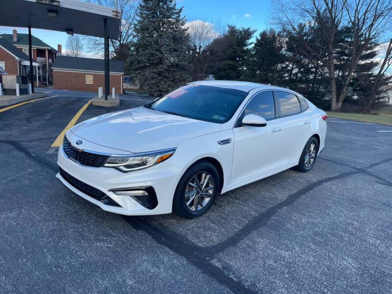 Kia Optima's photo