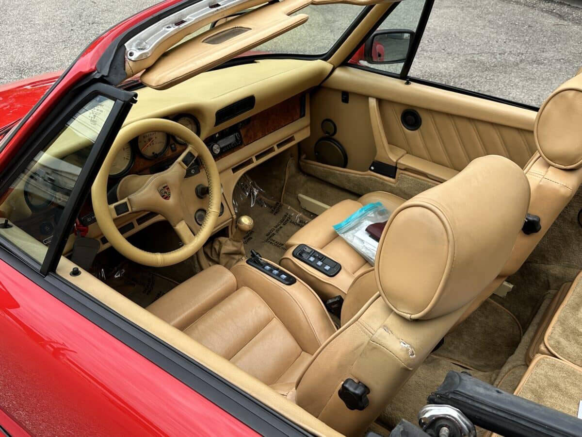 1985 Porsche 930 73