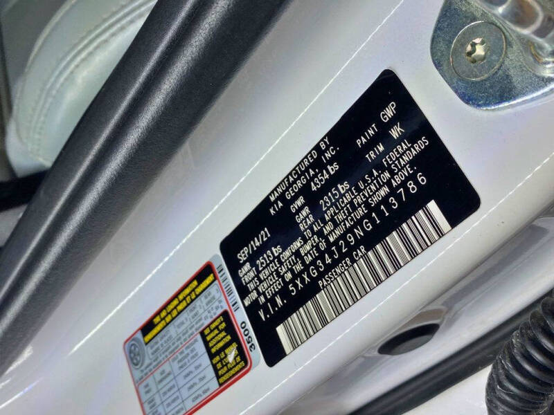 2022 Kia K5 EX
