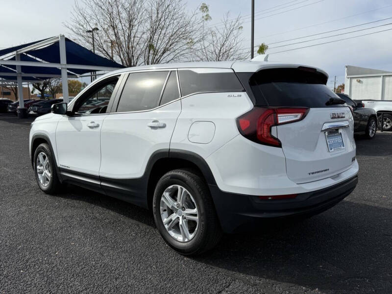 2023 GMC Terrain SLE