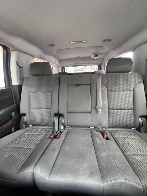 2017 Chevrolet Suburban LS