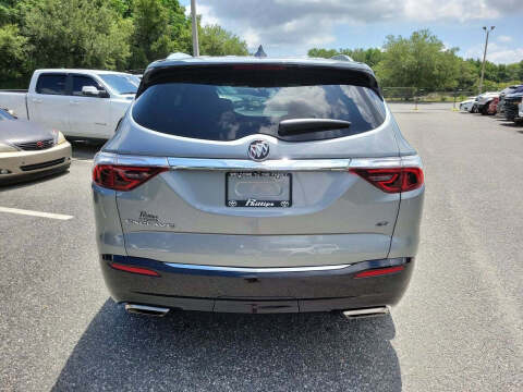 2024 Buick Enclave Essence