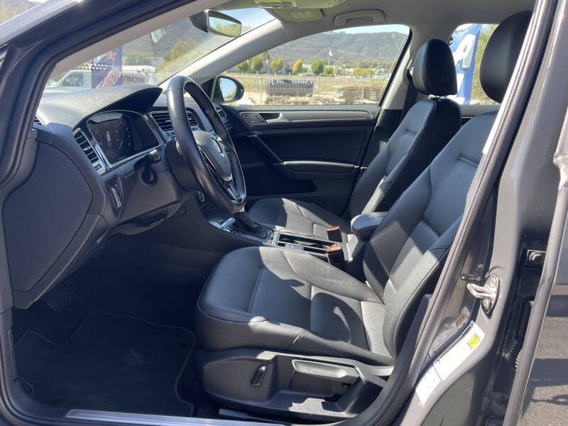 2019 Volkswagen e-Golf SEL Premium