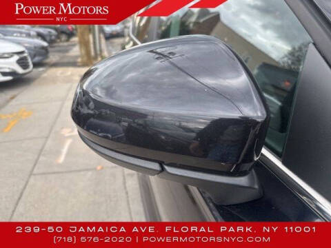 2023 Volkswagen Taos SE 4Motion