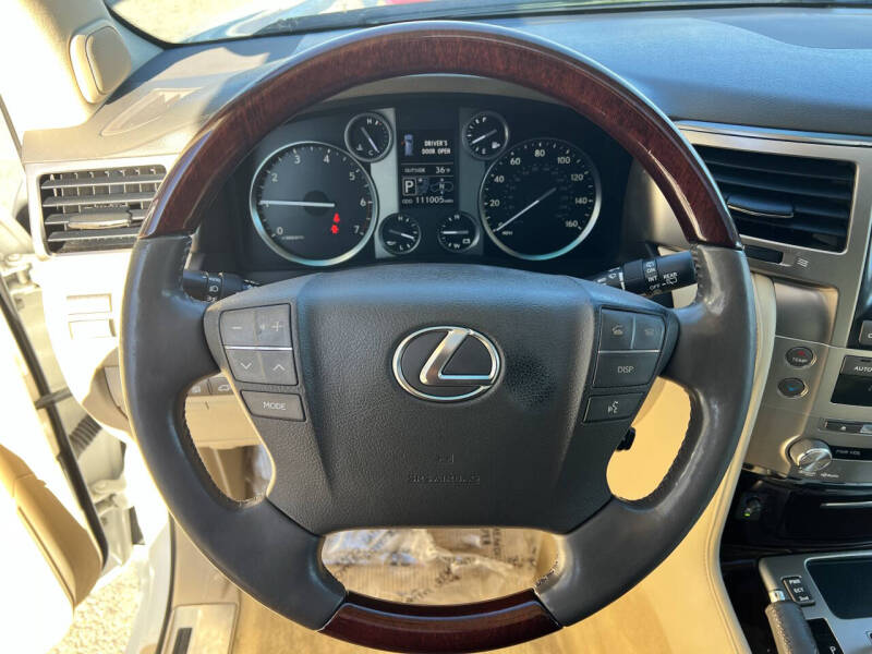 2013 Lexus LX 570