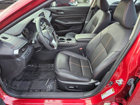 2022 Nissan Altima 2.5 SR