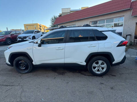 2020 Toyota RAV4 Hybrid LE