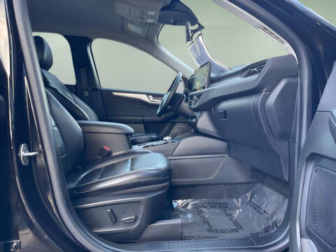 2024 Ford Escape Platinum