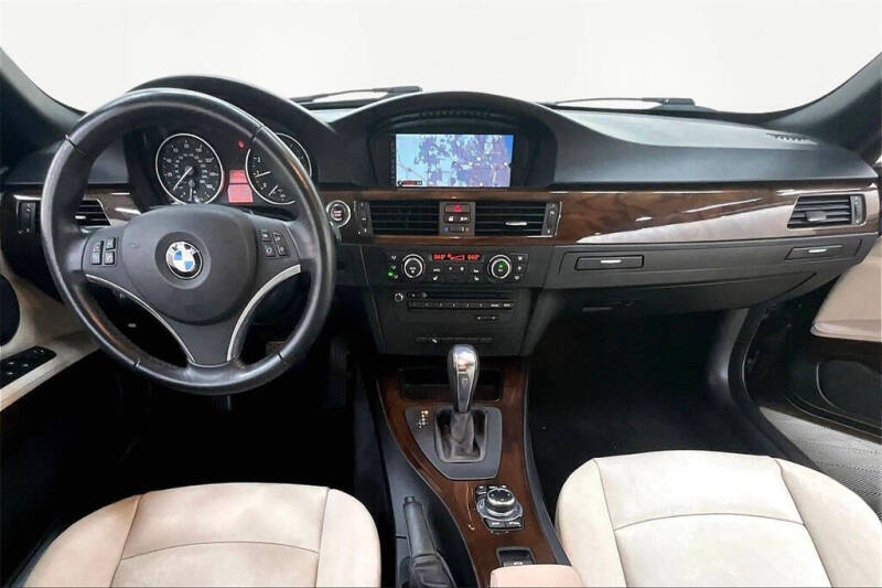 2012 BMW 3 Series 328i
