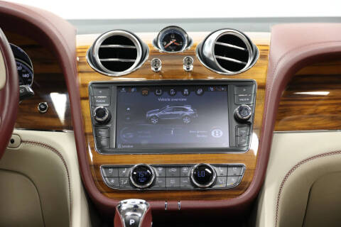 2020 Bentley Bentayga Hybrid