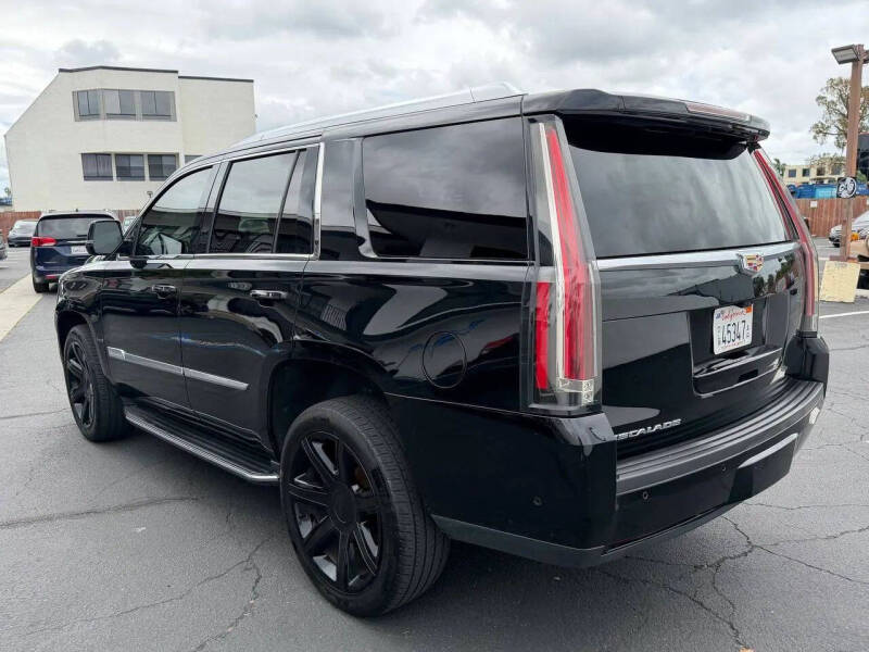 2019 Cadillac Escalade Luxury