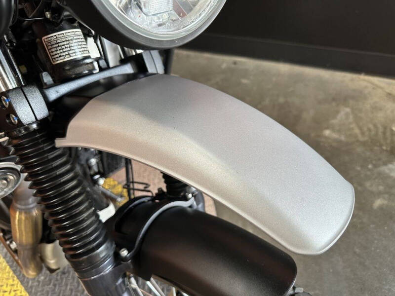 2023 Royal Enfield Himalayan Mirage Silver