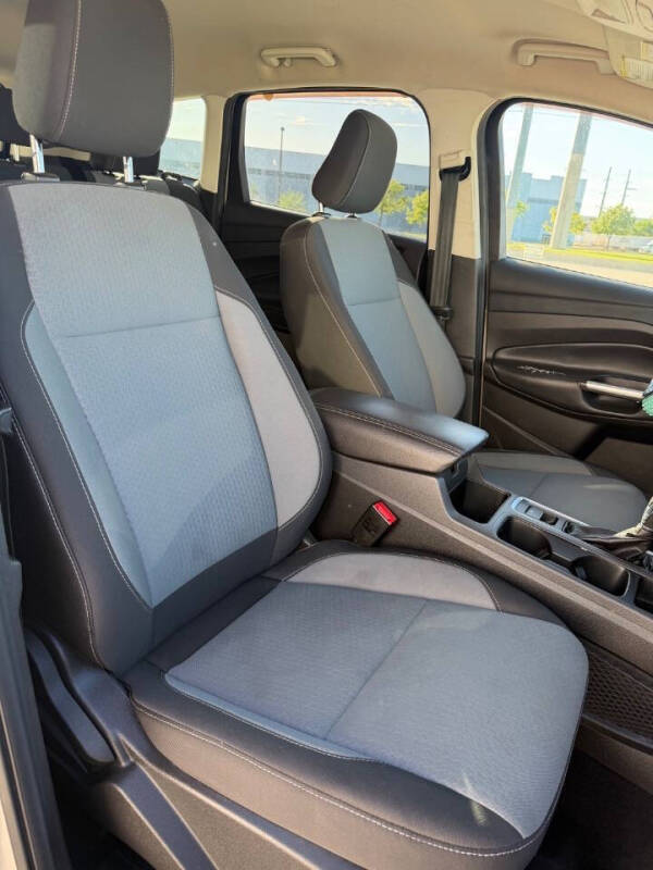 2018 Ford Escape SE - Photo 9