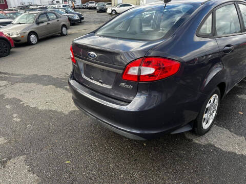 2012 Ford Fiesta S