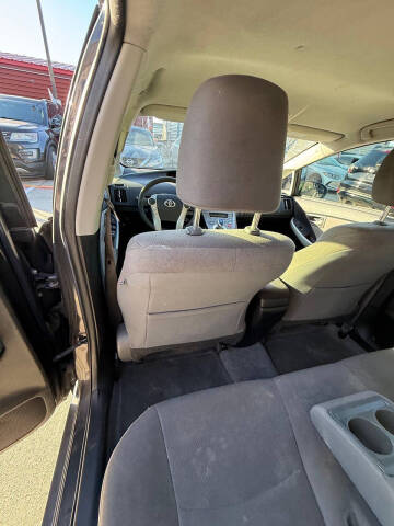 2014 Toyota Prius Two