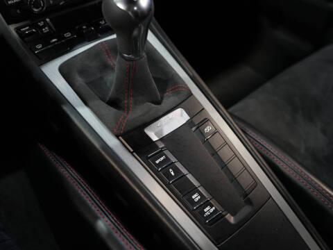 2016 Porsche Cayman GT4