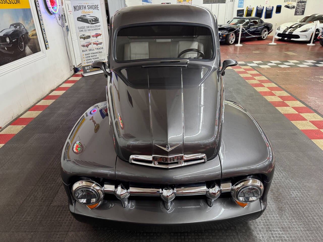 1952 Ford F-100 5