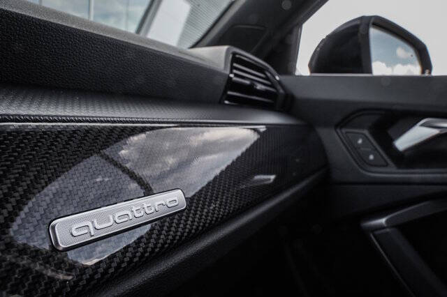 2025 Audi Q3 quattro S line Prem Plus 45 TFSI