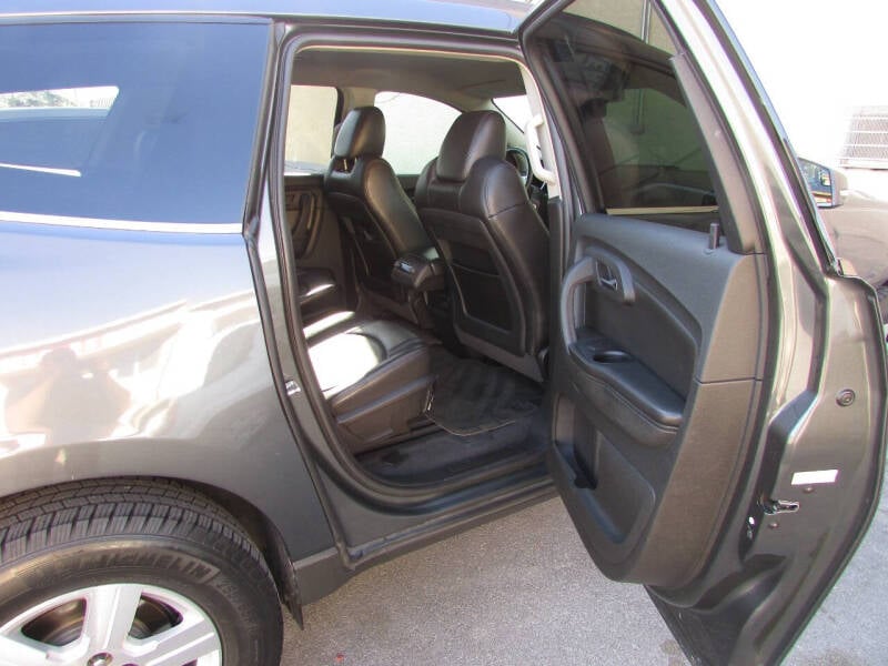 2009 Chevrolet Traverse 1LT photo 15