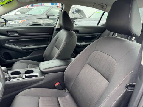 2025 Nissan Altima 2.5 SV