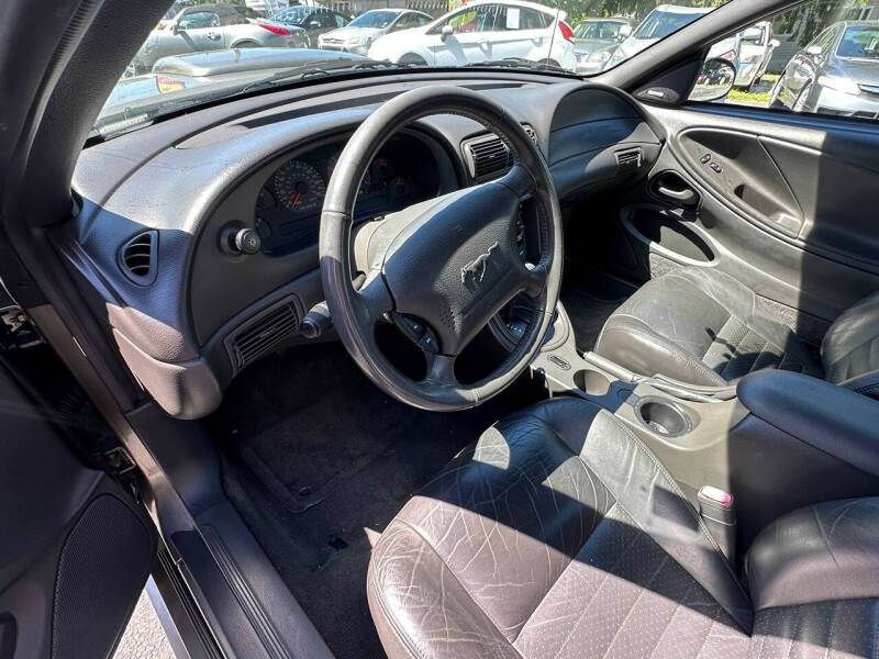 2002 Ford Mustang GT Deluxe