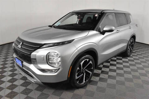 2023 Mitsubishi Outlander SE