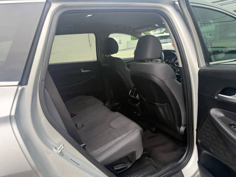 2019 Hyundai Santa Fe SE 2.4L