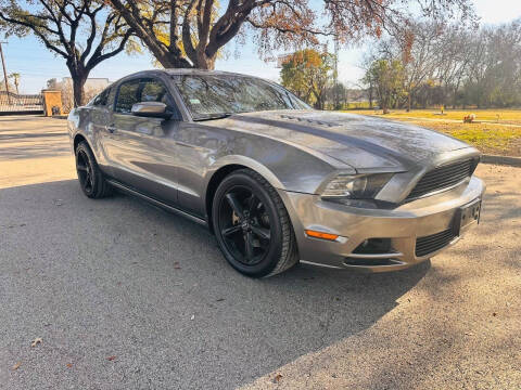 2014 Ford Mustang V6