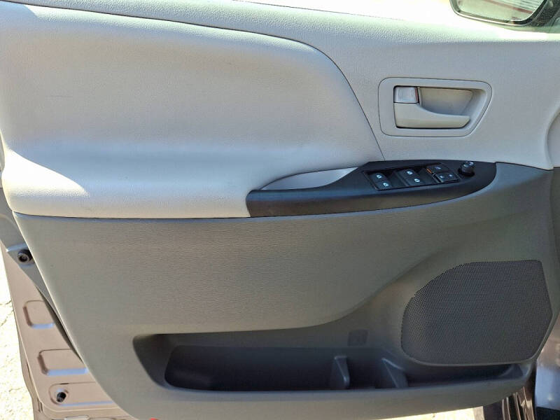 2019 Toyota Sienna L 7-Passenger