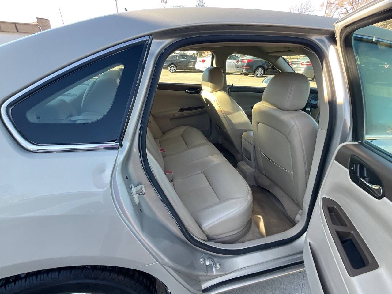 2008 Chevrolet Impala for sale at Auto Connection in Waterloo, IA