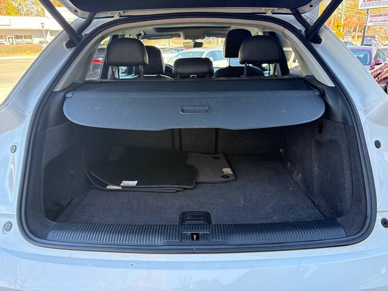 2016 Audi Q3 2.0T quattro Premium Plus