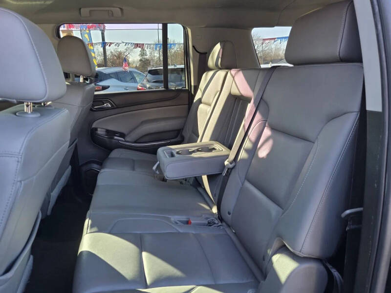 2019 Chevrolet Suburban LT