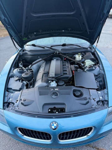 2005 BMW Z4 2.5i