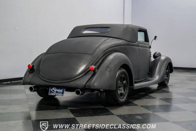1935 Ford Cabriolet