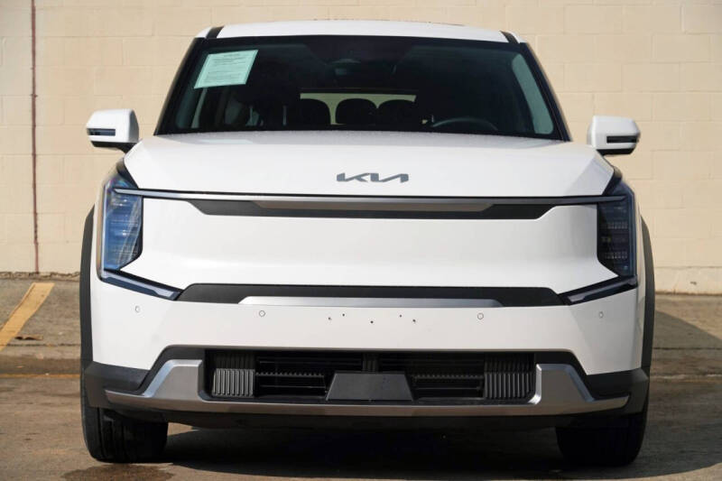 2026 Kia EV9 Light Long Range