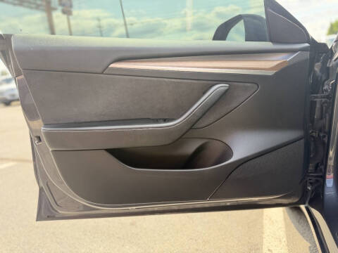 2023 Tesla Model 3 Performance