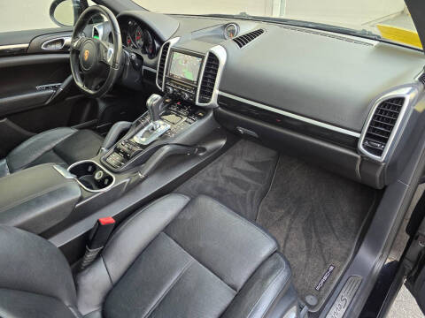 2013 Porsche Cayenne S