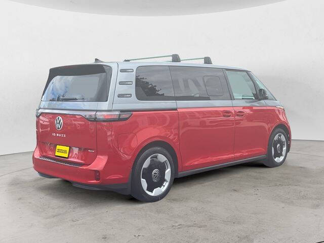 2025 Volkswagen ID. Buzz Pro S Plus 4Motion