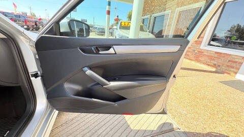 2015 Volkswagen Passat 1.8T SE