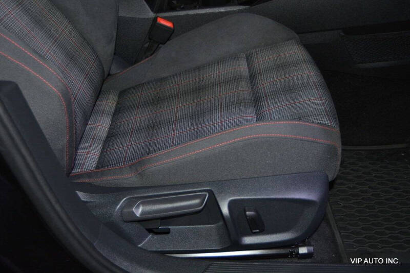 2023 Volkswagen Golf GTI S