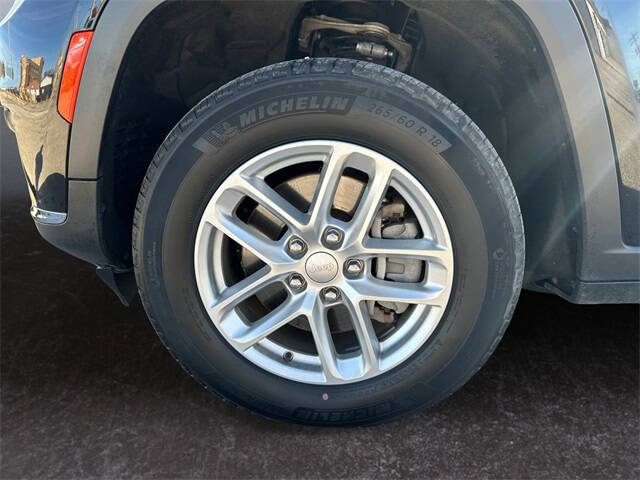 2023 Jeep Grand Cherokee L Laredo