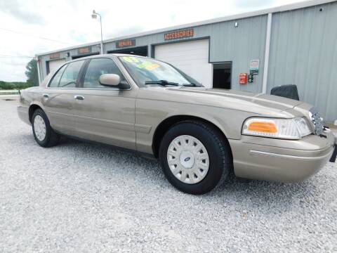 2003 Ford Crown Victoria for sale at ARDMORE AUTO SALES in Ardmore AL