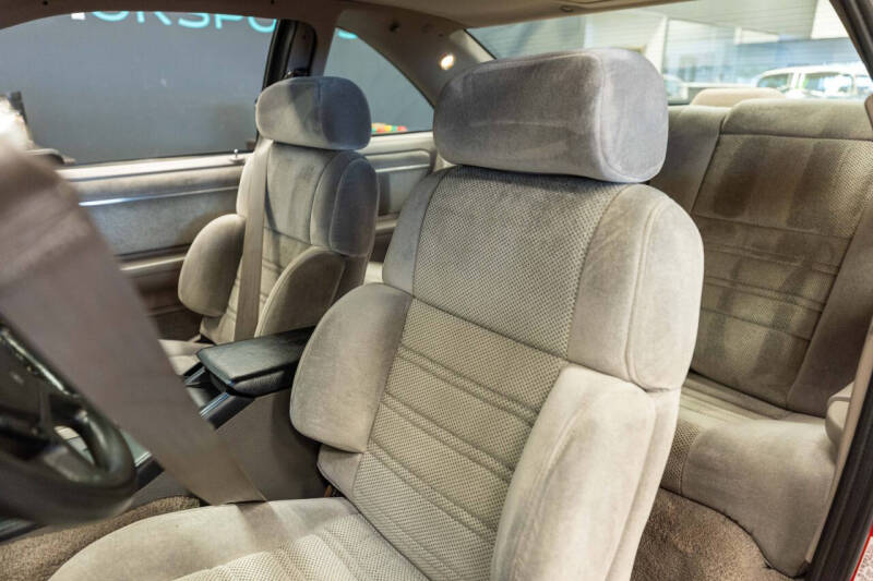 1989 Ford Thunderbird SC