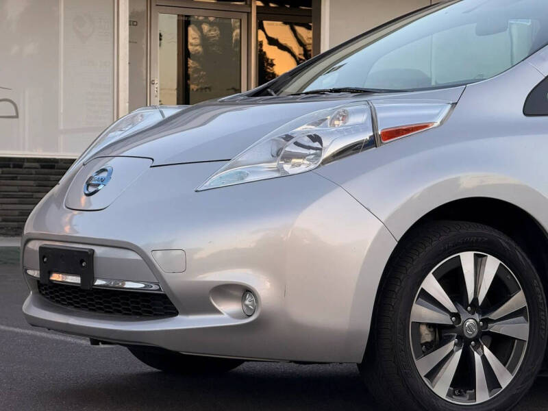 2015 Nissan LEAF