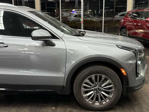 2024 Cadillac XT4 Premium Luxury