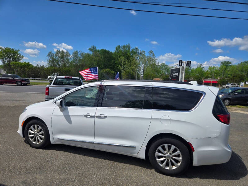 2017 Chrysler Pacifica Touring-L