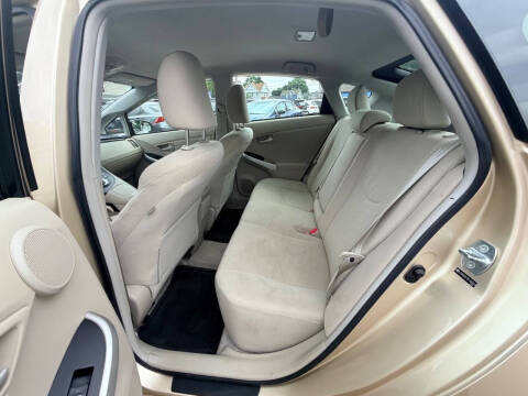 2011 Toyota Prius Two