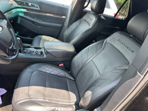 2017 Ford Explorer Platinum