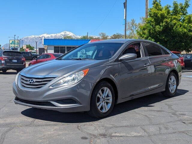 2013 Hyundai SONATA for sale at Axio Auto Boise in Boise, ID