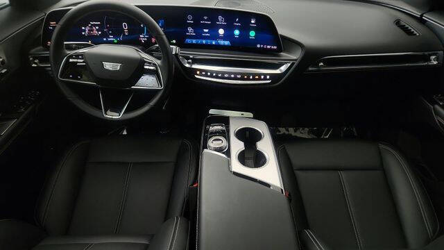 2024 Cadillac LYRIQ Tech